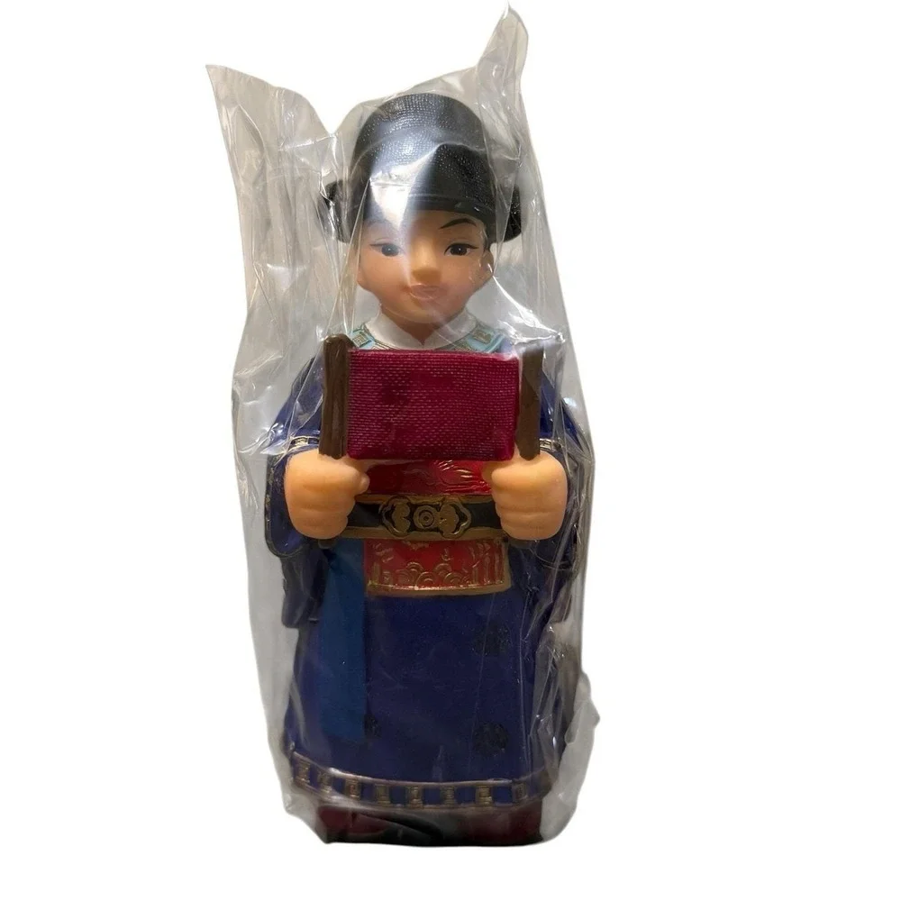 Danisl Art Gallery Korean Wedding Couple Figurine Hanbok Hand Painted